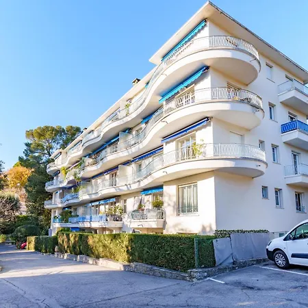 Isola Bella Centre Apartment *